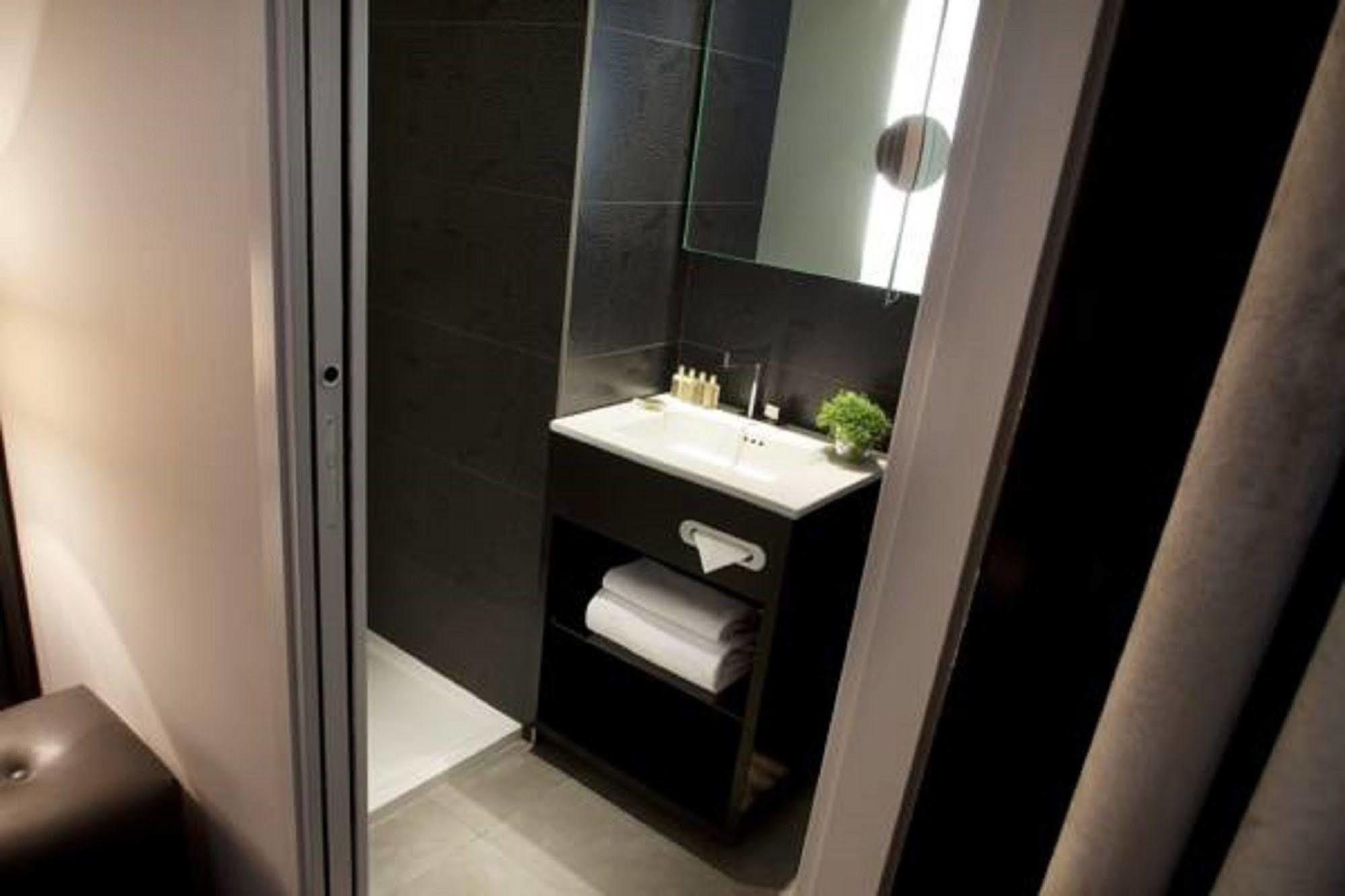 Hotel Caron Le Marais Parigi Esterno foto