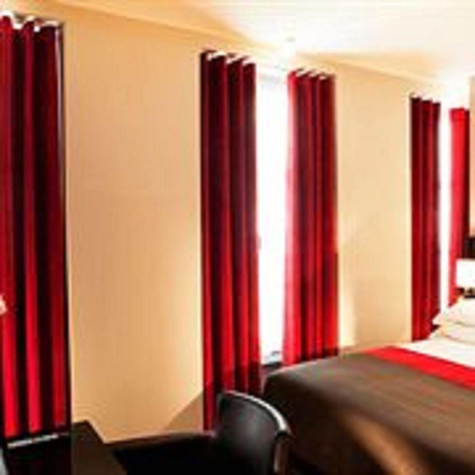 Hotel Caron Le Marais Parigi Esterno foto